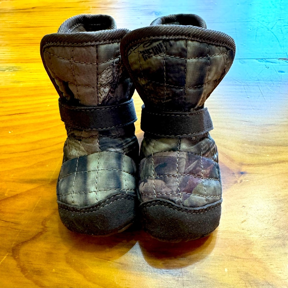 Keen 12m camo boot